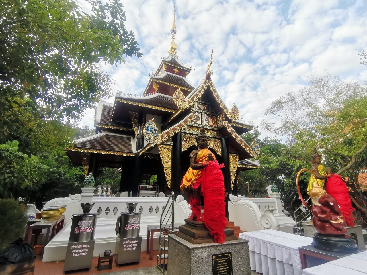 Gallery of มณฑปท้าวเวสสุวรรณ ม่อนกุเวร